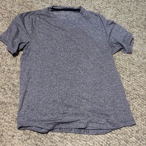 lululemon athletica Heathered Gray Short Sleeve Tee